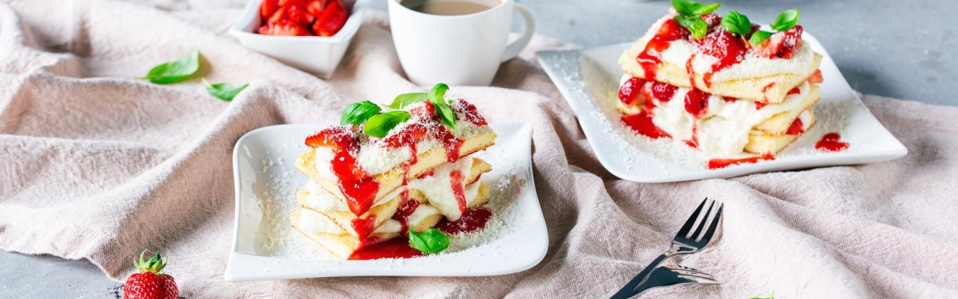 Erdbeerlasagne mit weißer Schoko und Creme | Simply Yummy