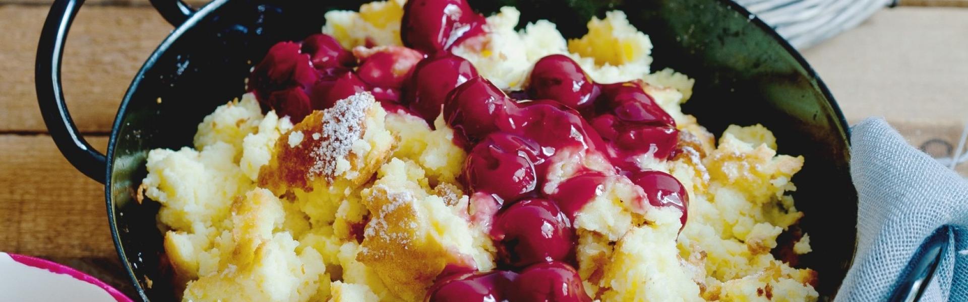 Grießschmarren mit Kirschsoße | Rezepte von Simply Yummy