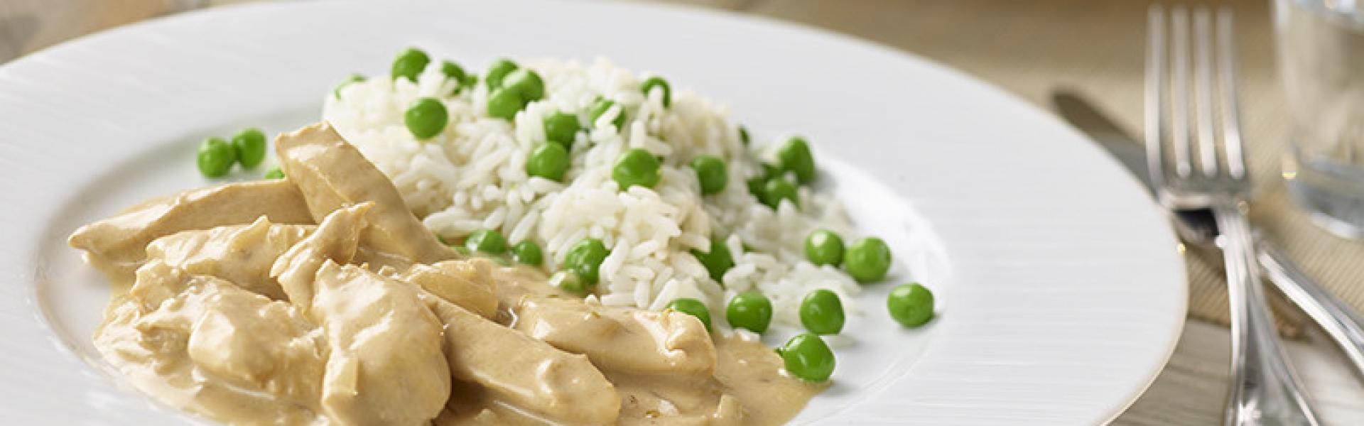 Hühnergeschnetzeltes mit Erbsenreis im Cookit | Simply Yummy