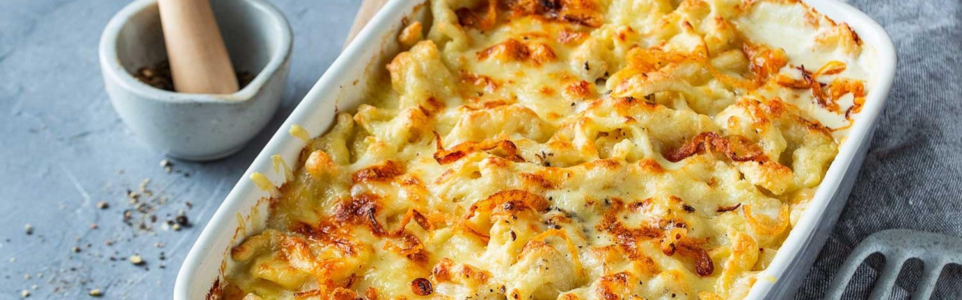 Käsespätzle aus dem Ofen - einfaches Rezept | Simply Yummy