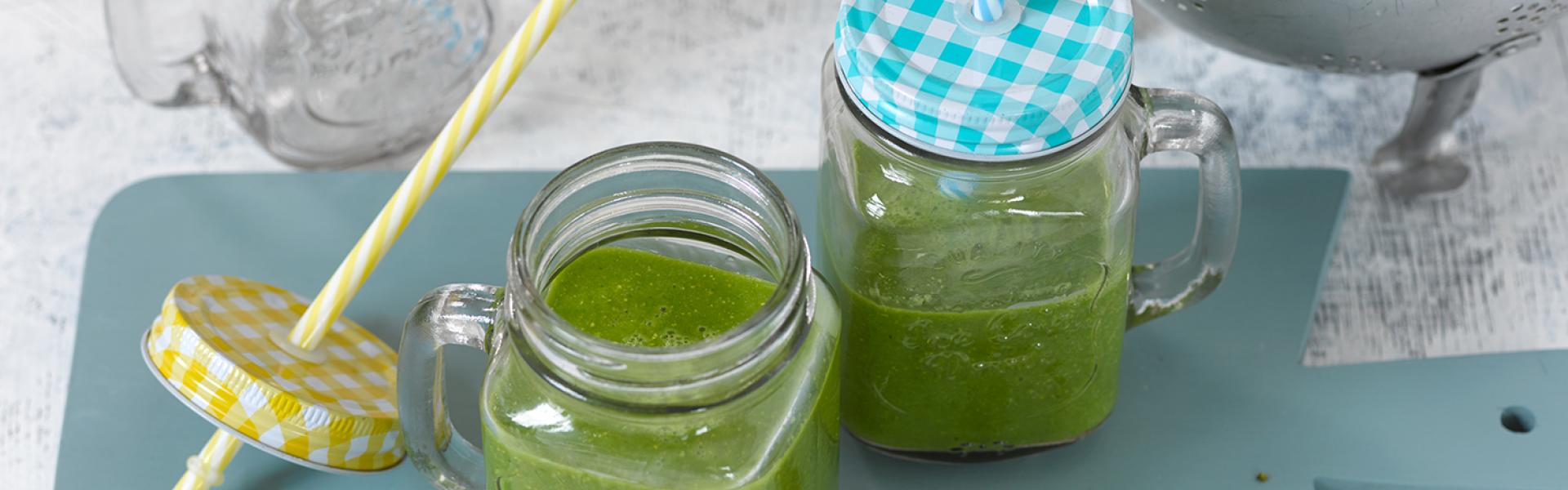 Grüner Smoothie - Vitamine zum Schlürfen | Simply Yummy