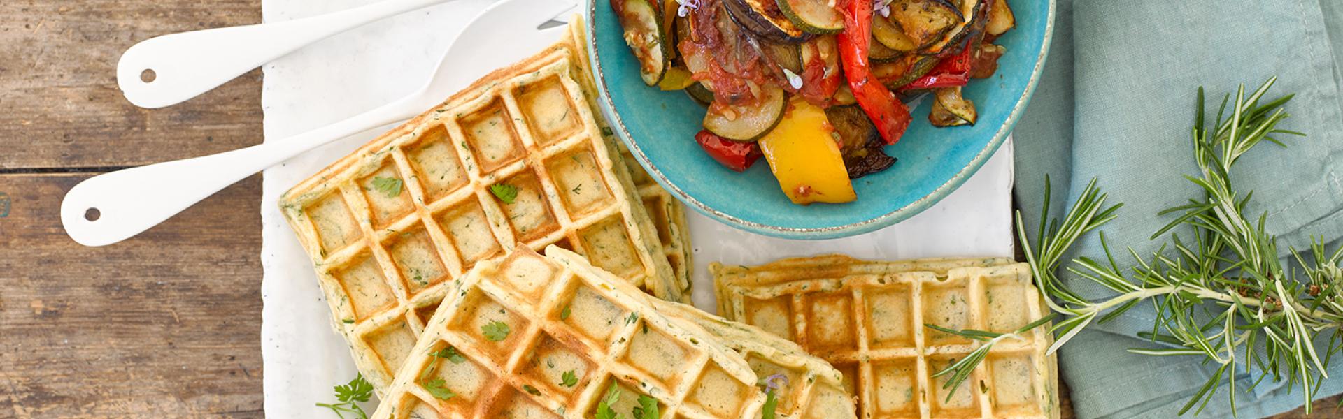 Kräuterwaffeln mit Ratatouille aus dem Ofen | Simply Yummy