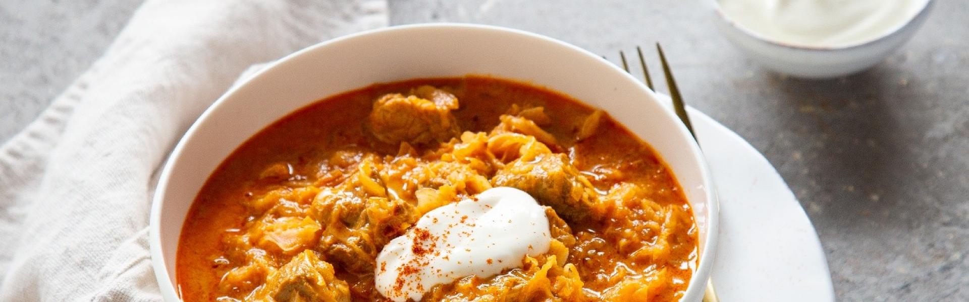 Szegediner Gulasch mit Sauerkraut im Cookit | Simply Yummy