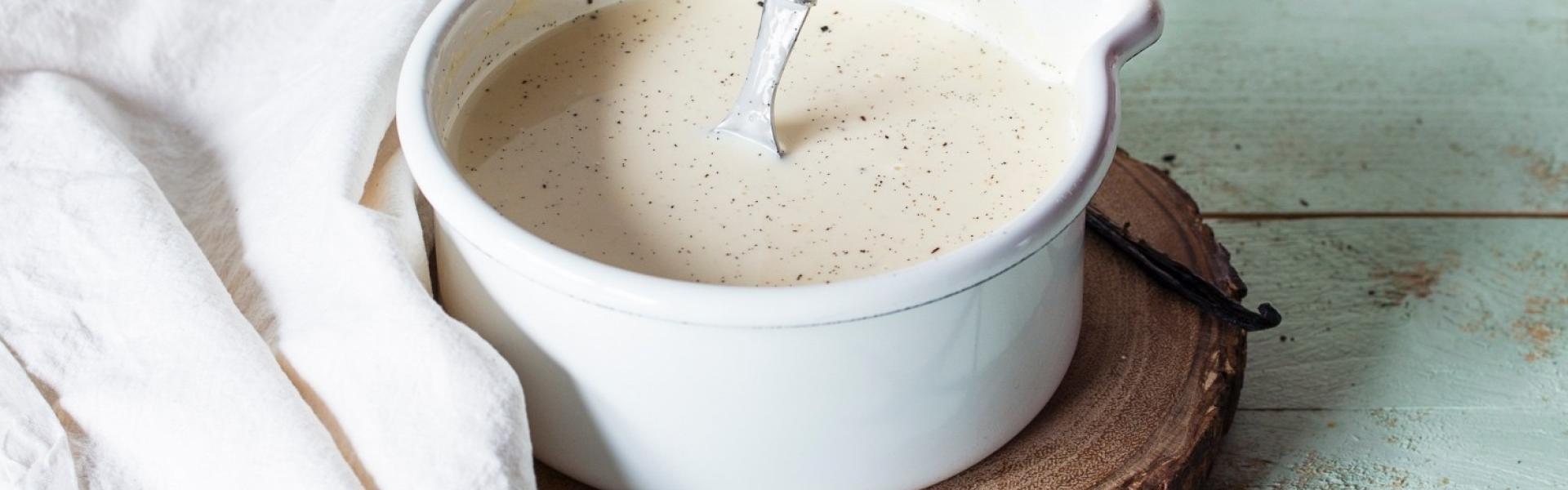 Vanillesoße in 15 Minuten - das beste Rezept | Simply Yummy Vanillesoße in 15 Minuten - das beste Rezept | Simply Yummy