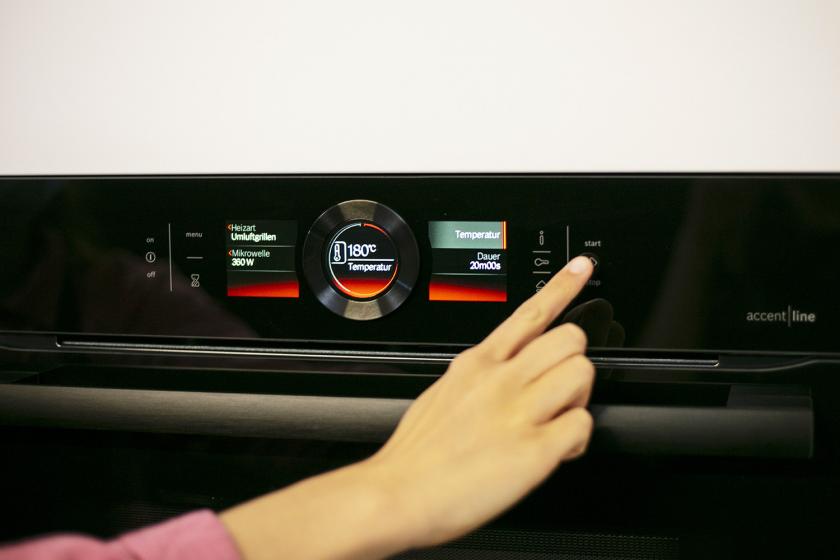 Der Backofen wird eingeschaltet.