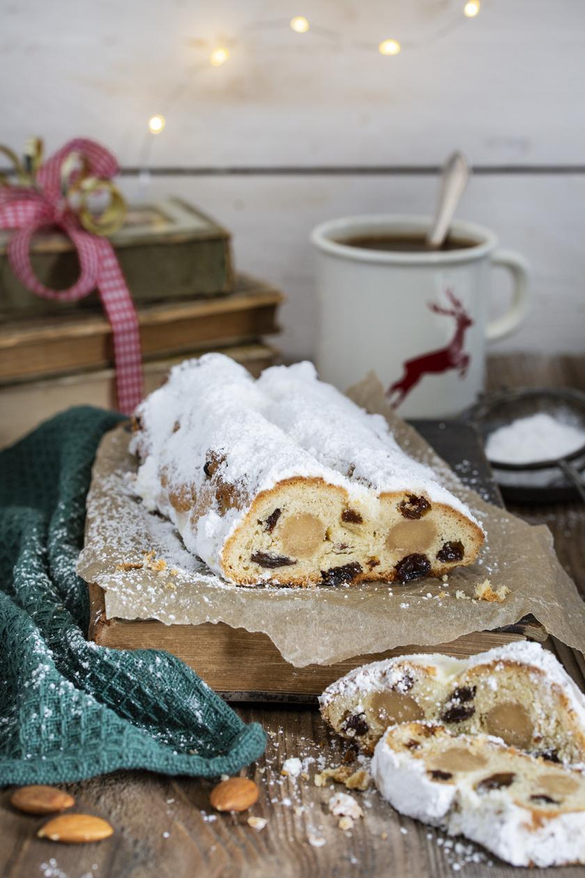 Christstollen mit Marzipan - bestes Rezept! | Simply Yummy