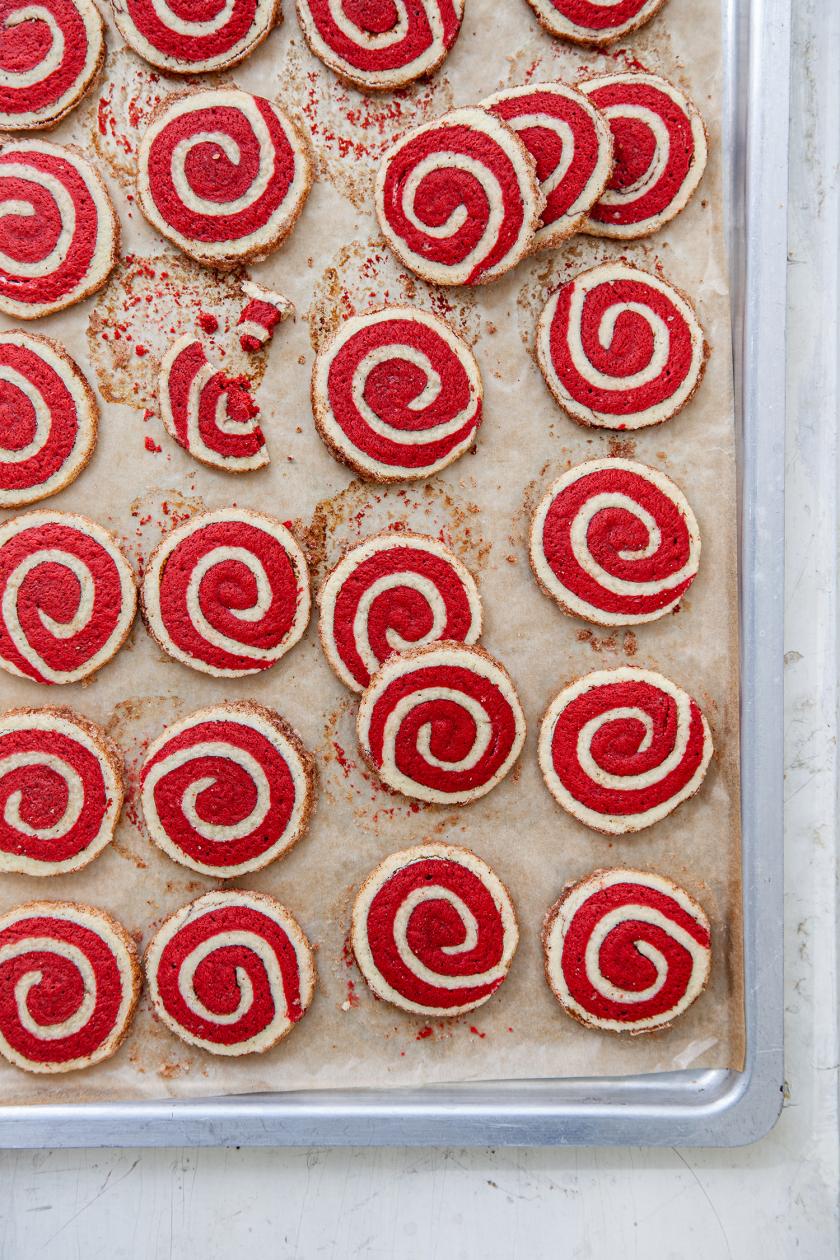 Dinkel Zimtschnecken-Kekse rot-weiß im Cookit | Simply Yummy