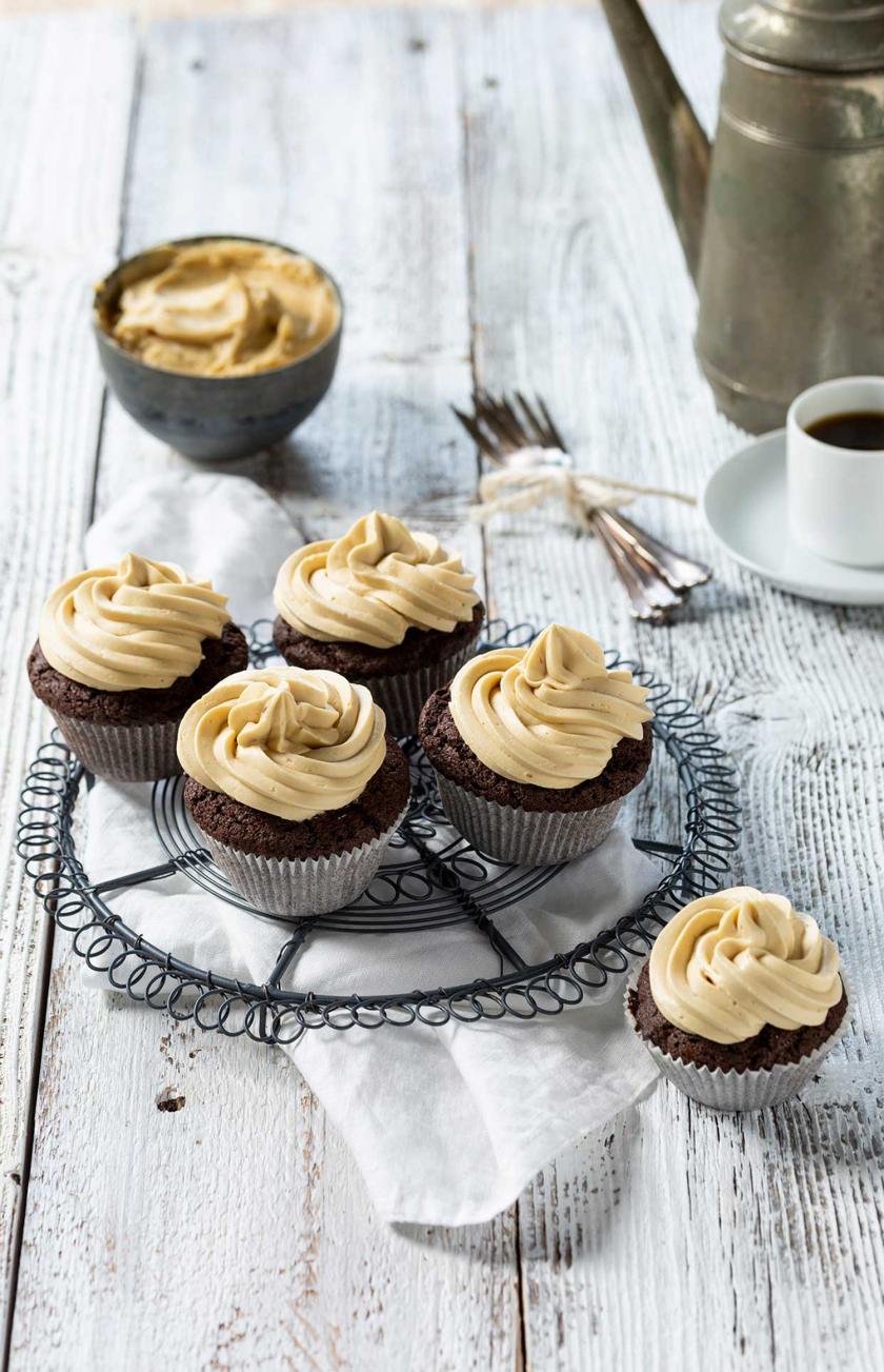 Espresso-Muffins mit weißer Schokolade | Simply Yummy