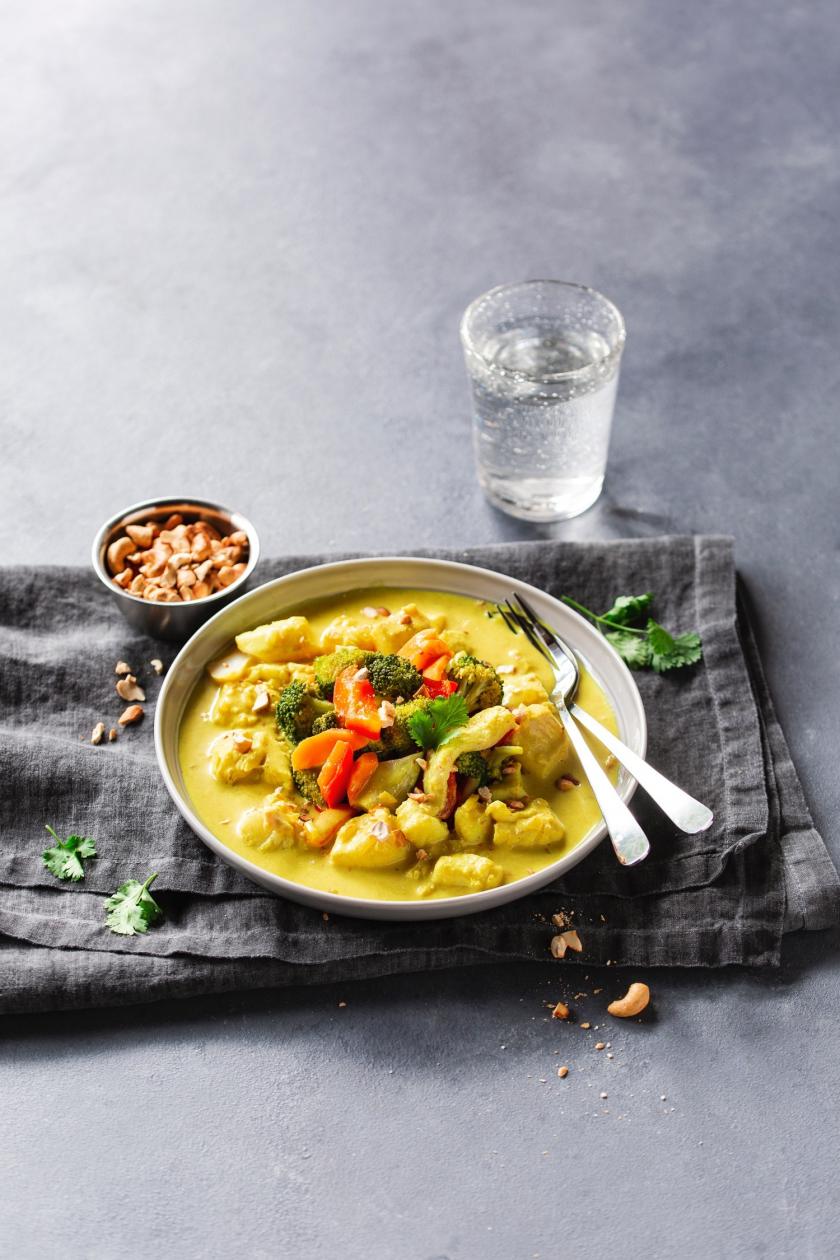 Fischcurry mit buntem Gemüse