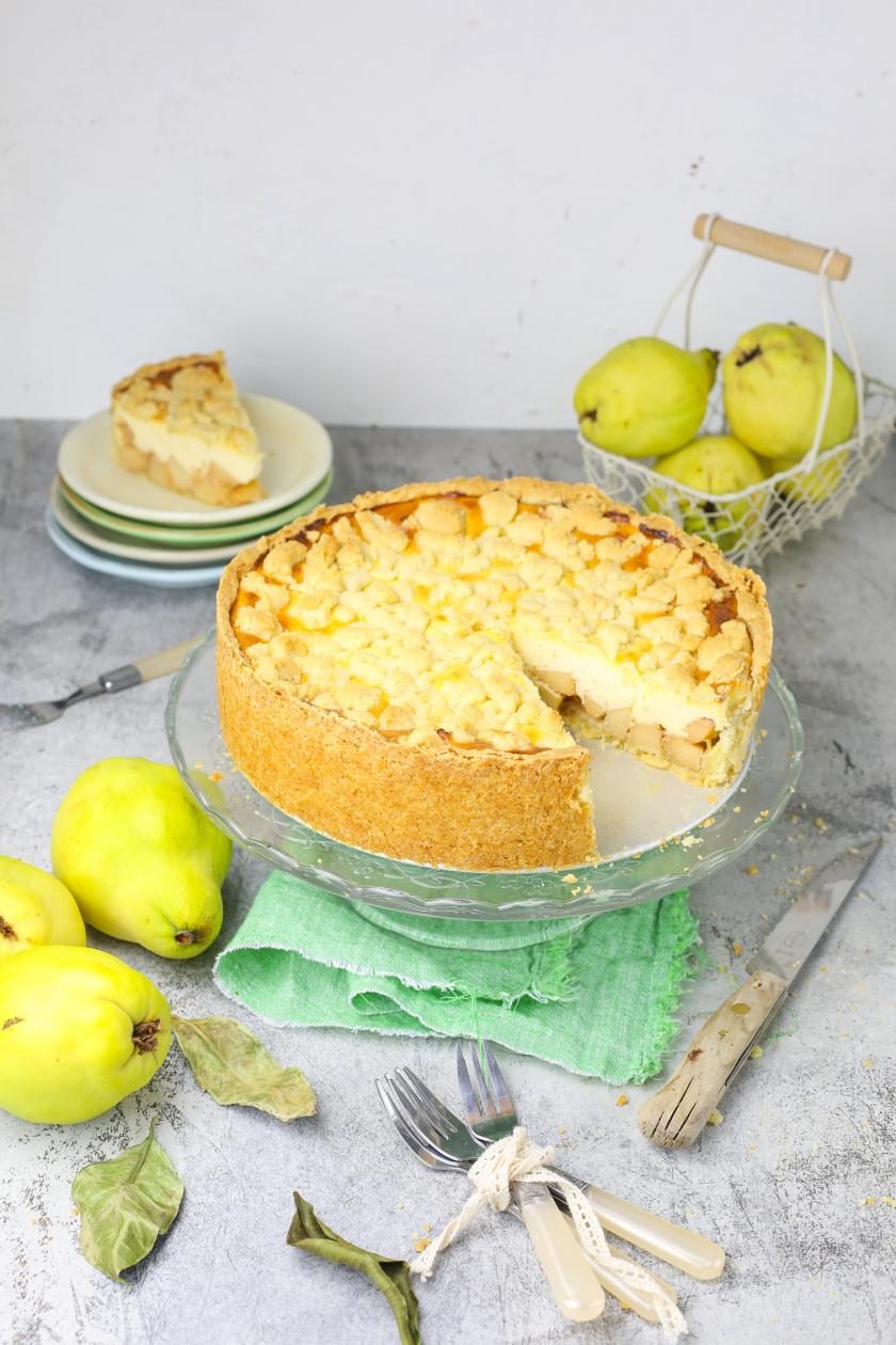 Kasekuchen Mit Quitten Und Streuseln Simply Yummy