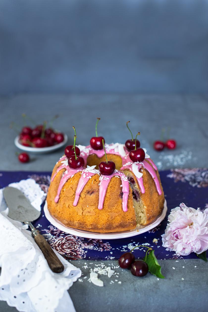 Kokos-Kirsch-Kuchen ganz saftig | Rezepte von Simply Yummy