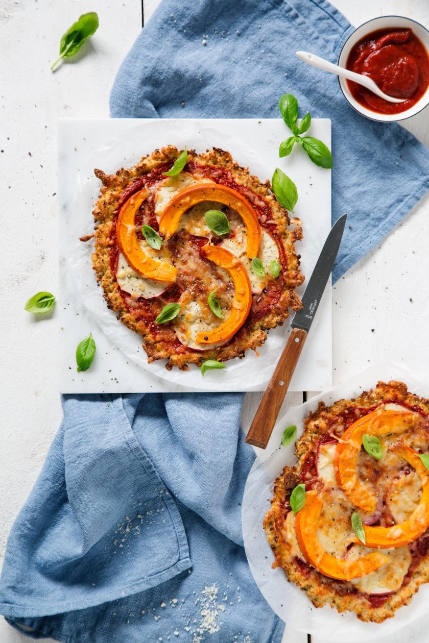 Low Carb Pizza: 11 Pizzateige mit Käse &amp; Co. | Simply Yummy
