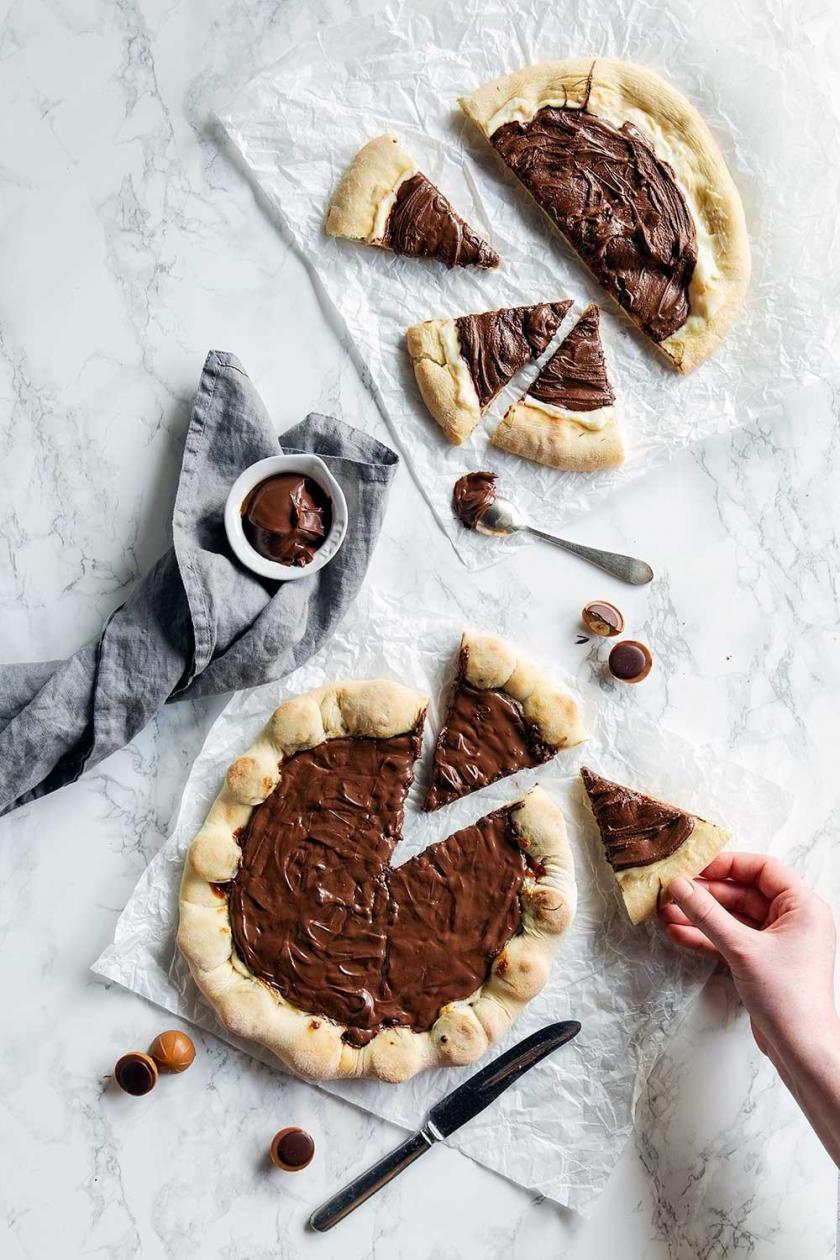 Nutella-Pizza mit Mascarpone und Toffifee