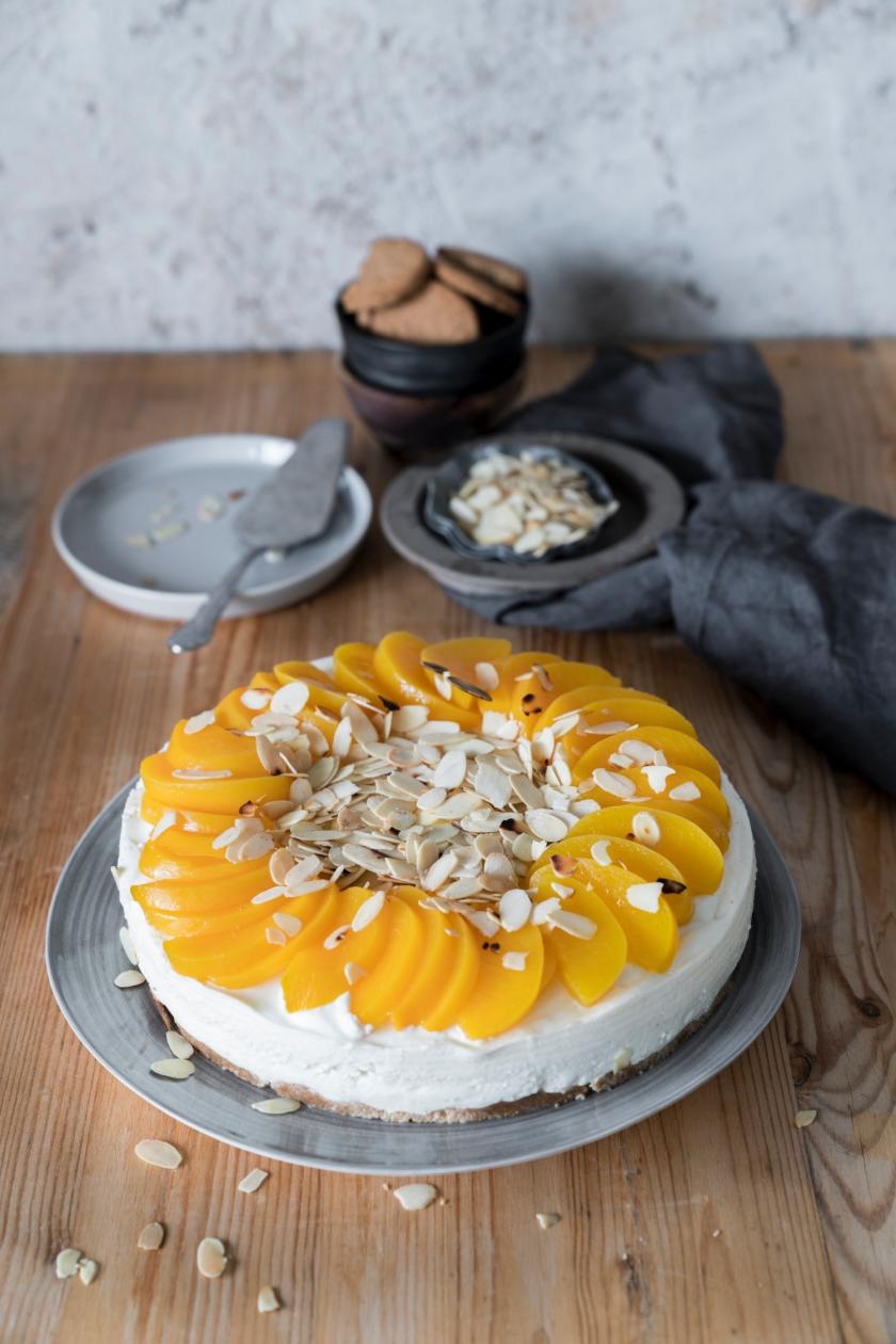 Pfirsich-Buttermilch-Torte im Cookit | Rezept von Simply Yummy