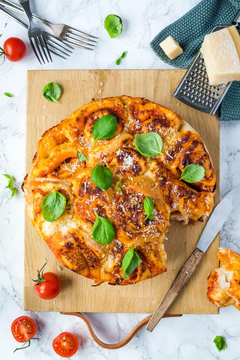 Pizzaschnecken: 11 einfache Rezepte, die fix fertig sind