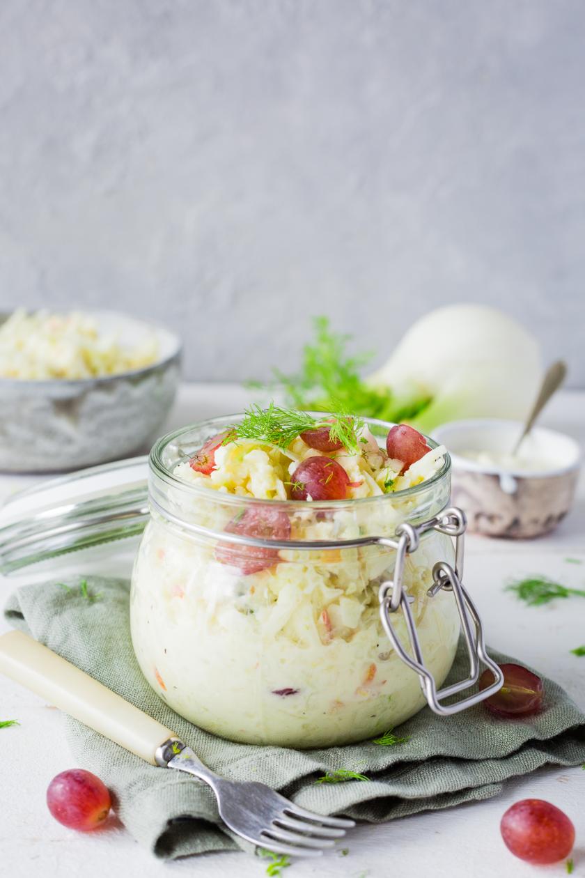 Fenchelsalat mit Apfel und Joghurtdressing