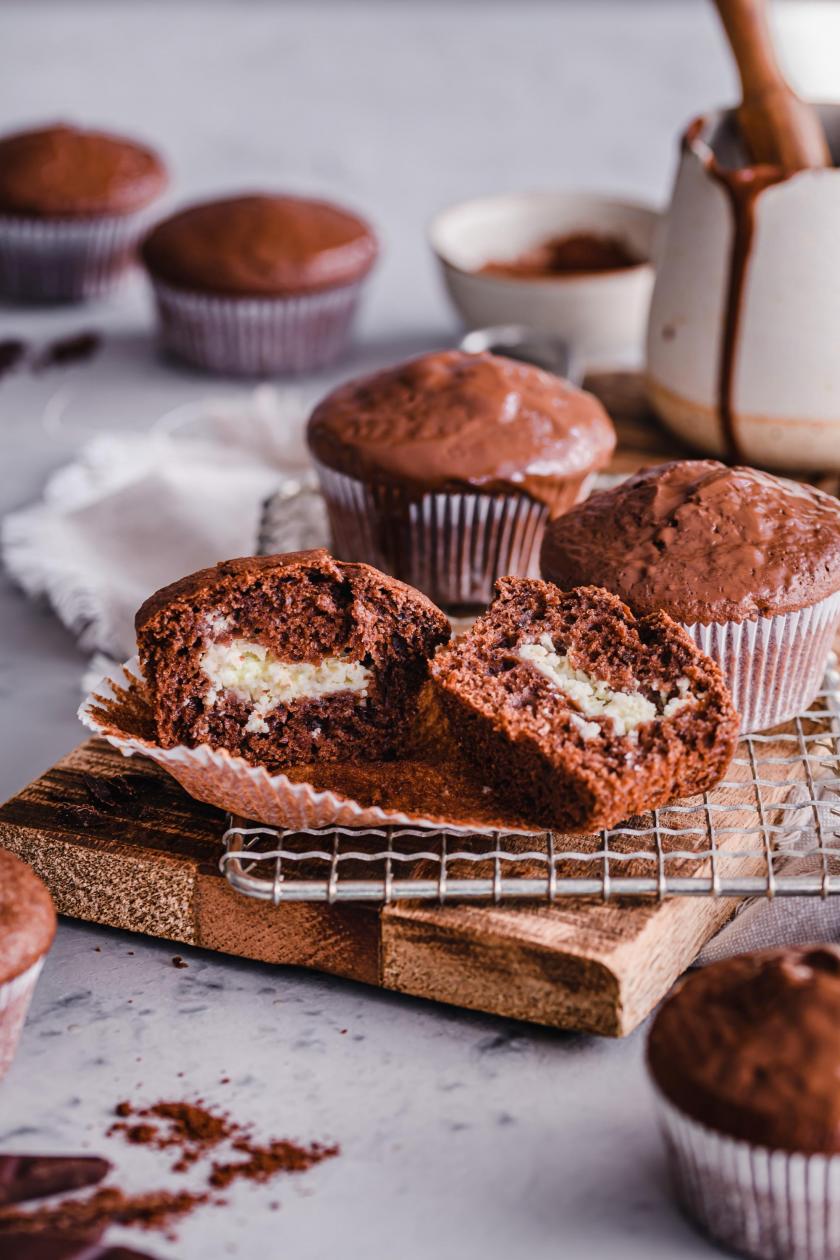 Schokomuffins mit Frischkäsefüllung | Simply Yummy