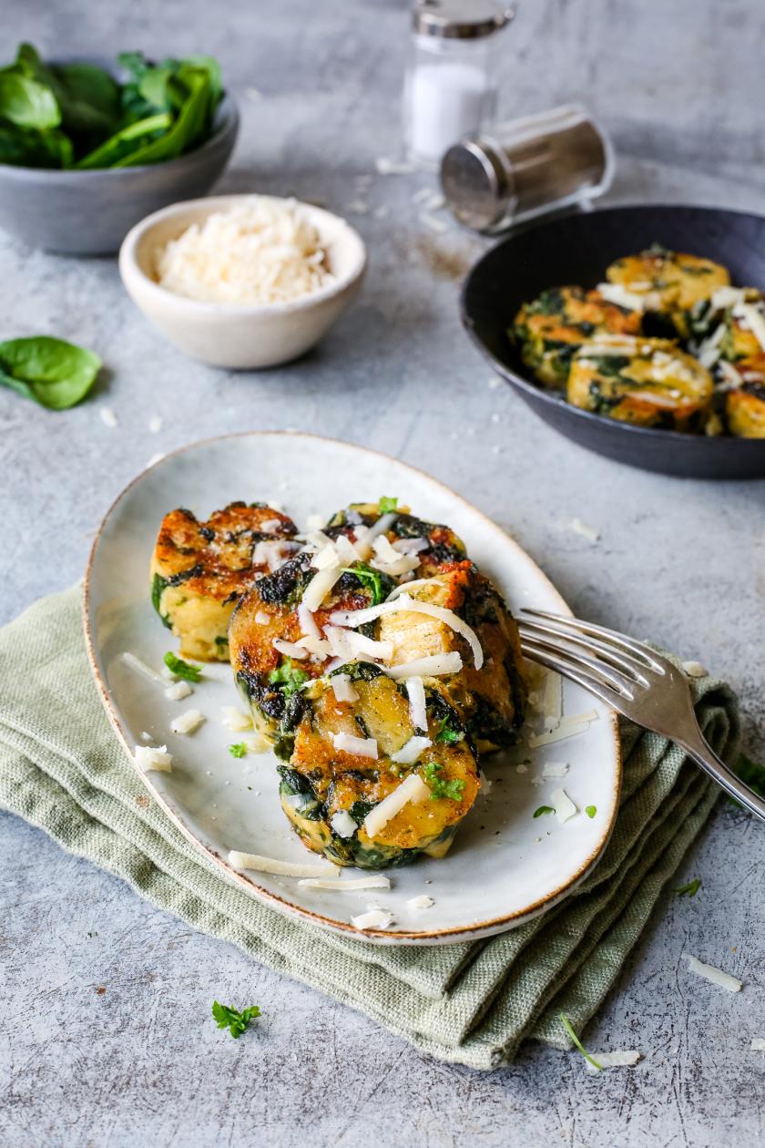 Spinatknödel ganz knusprig - so geht&amp;#39;s | Simply Yummy