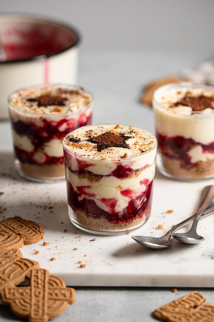 Weihnachtstiramisu mit Kirschen einfach festlich