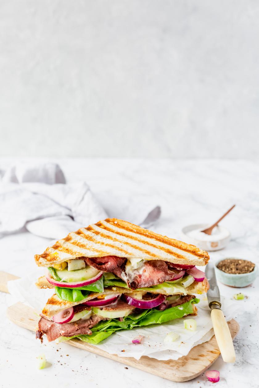 Roastbeef-Sandwich mit selbst gemachter Remoulade