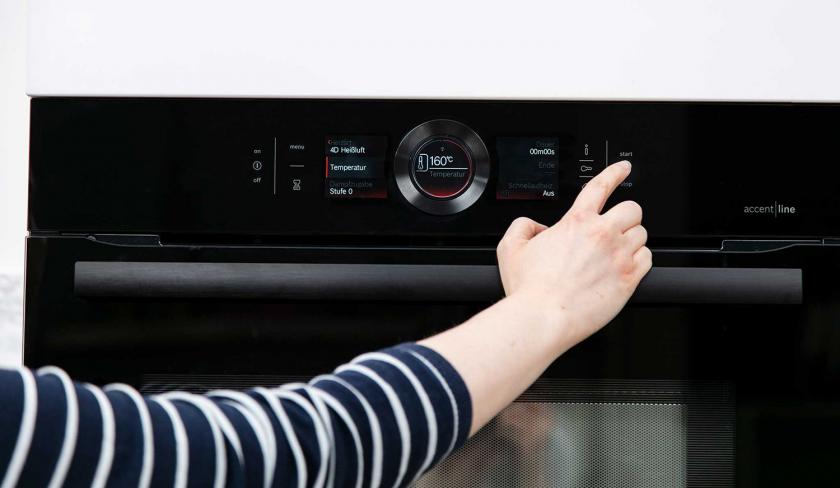 Der Backofen wird eingeschaltet.