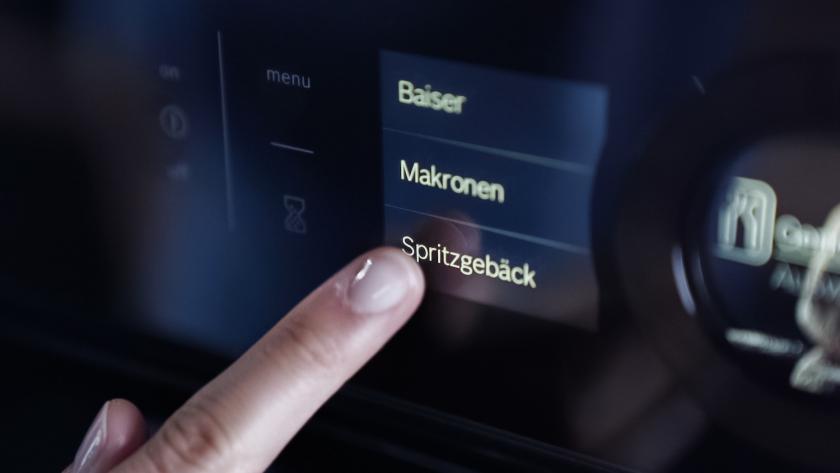 Der Backofen wird eingeschaltet.