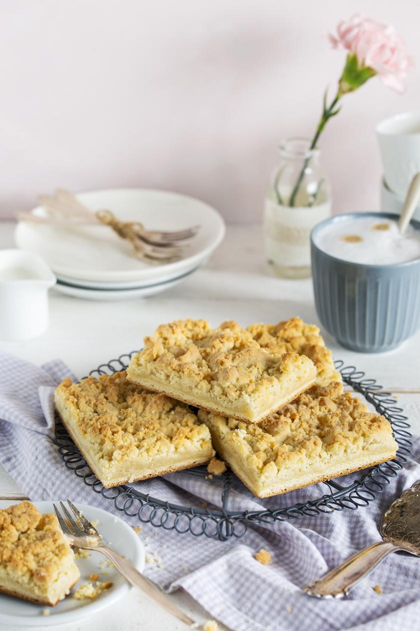 Butterstreusel für den besten Butterstreuselkuchen vom Blech