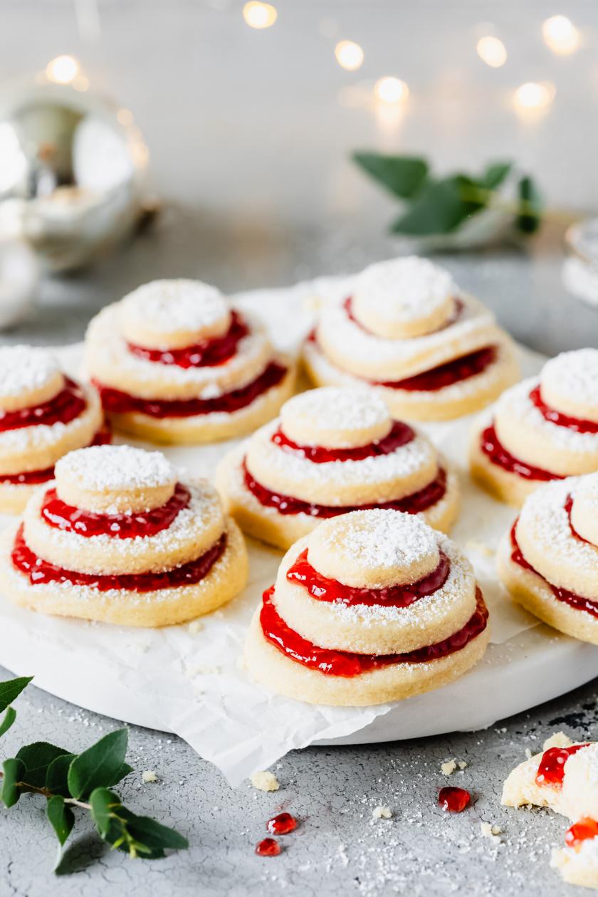 Terrassenplätzchen mit Marmelade