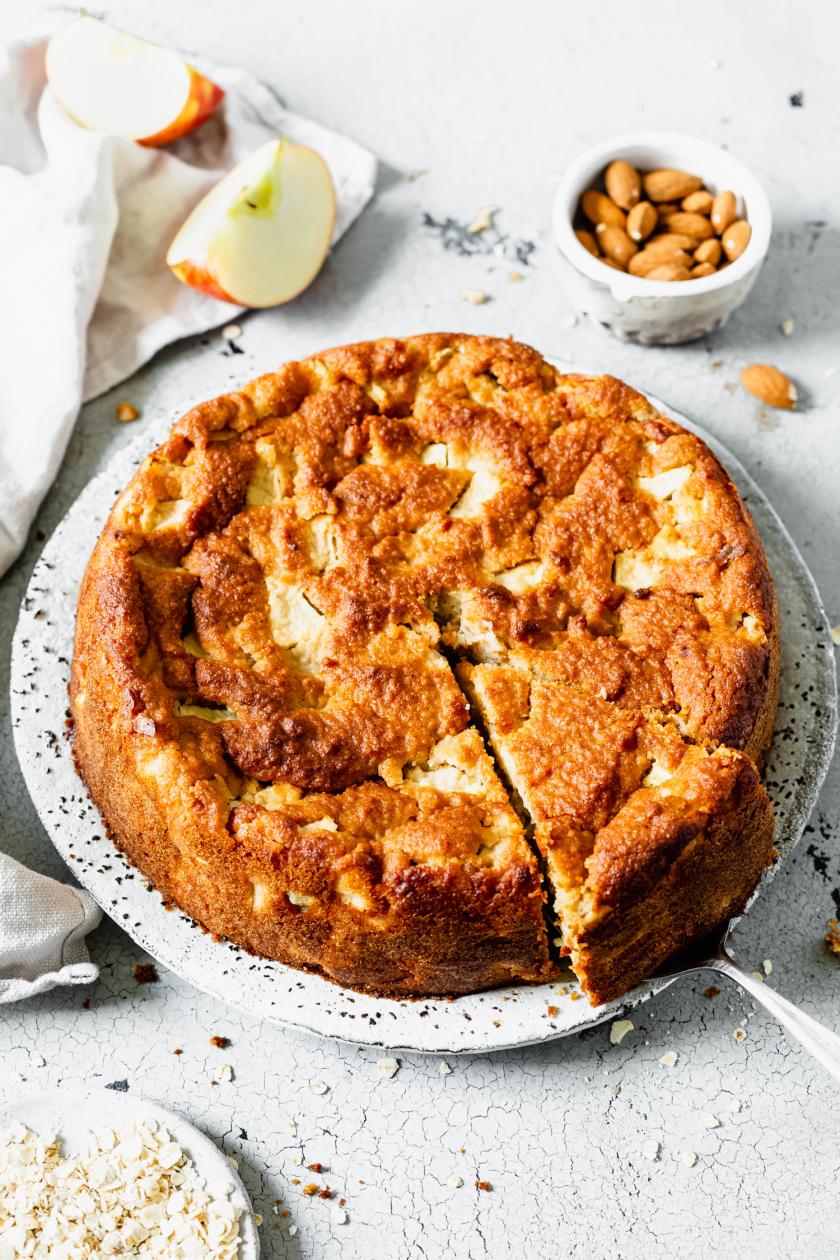 Extra saftiger und veganer Apfelkuchen ohne Zucker