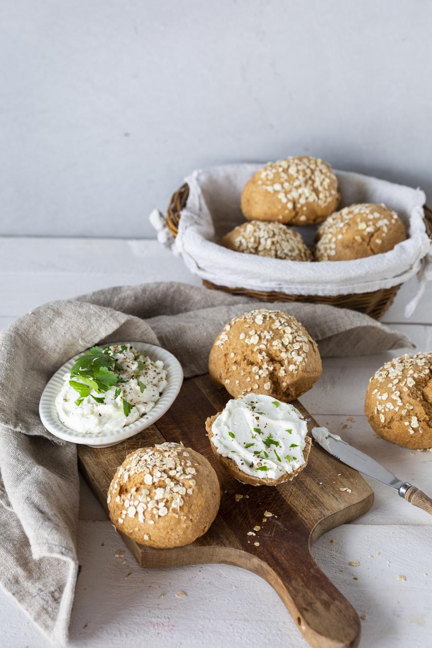 Vollkornbrötchen mit Quark ohne Hefe | Simply Yummy