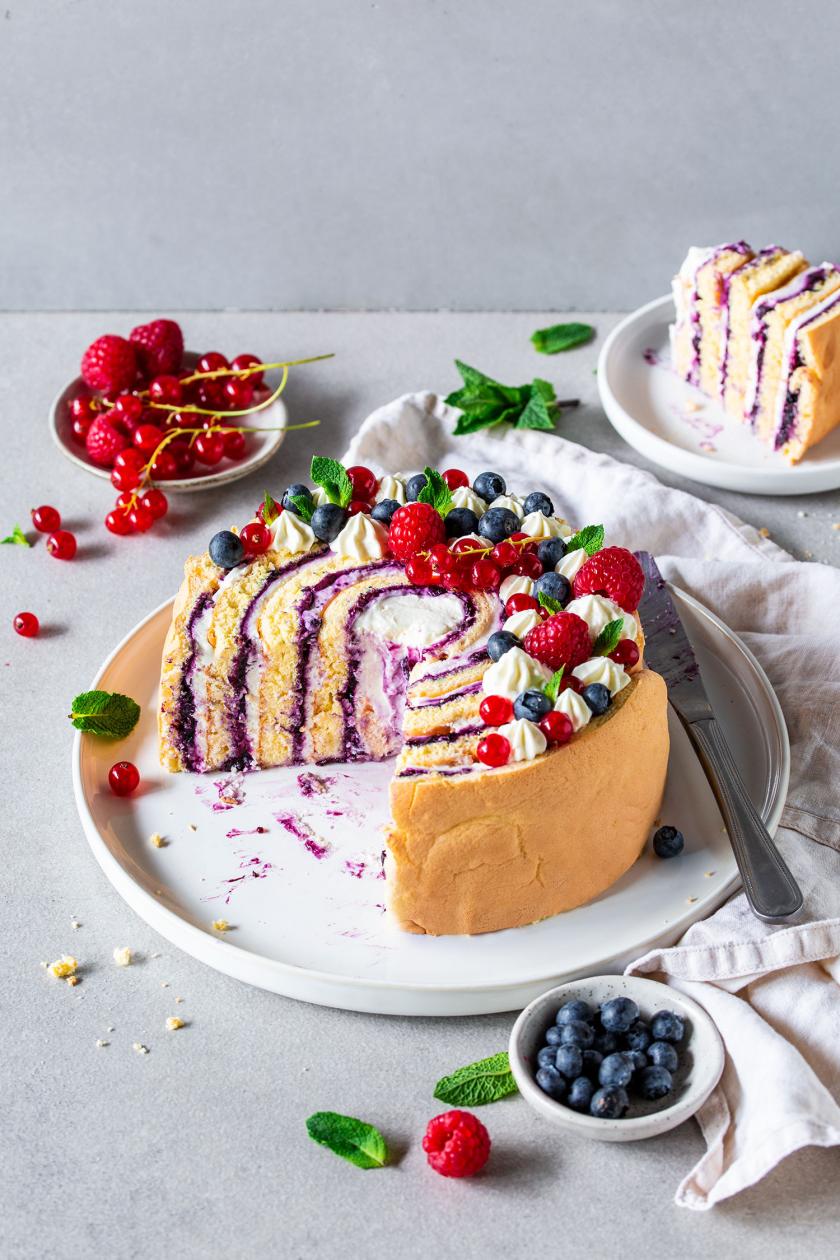 Holunder Preiselbeer Wickeltorte - Rezepte Suchen