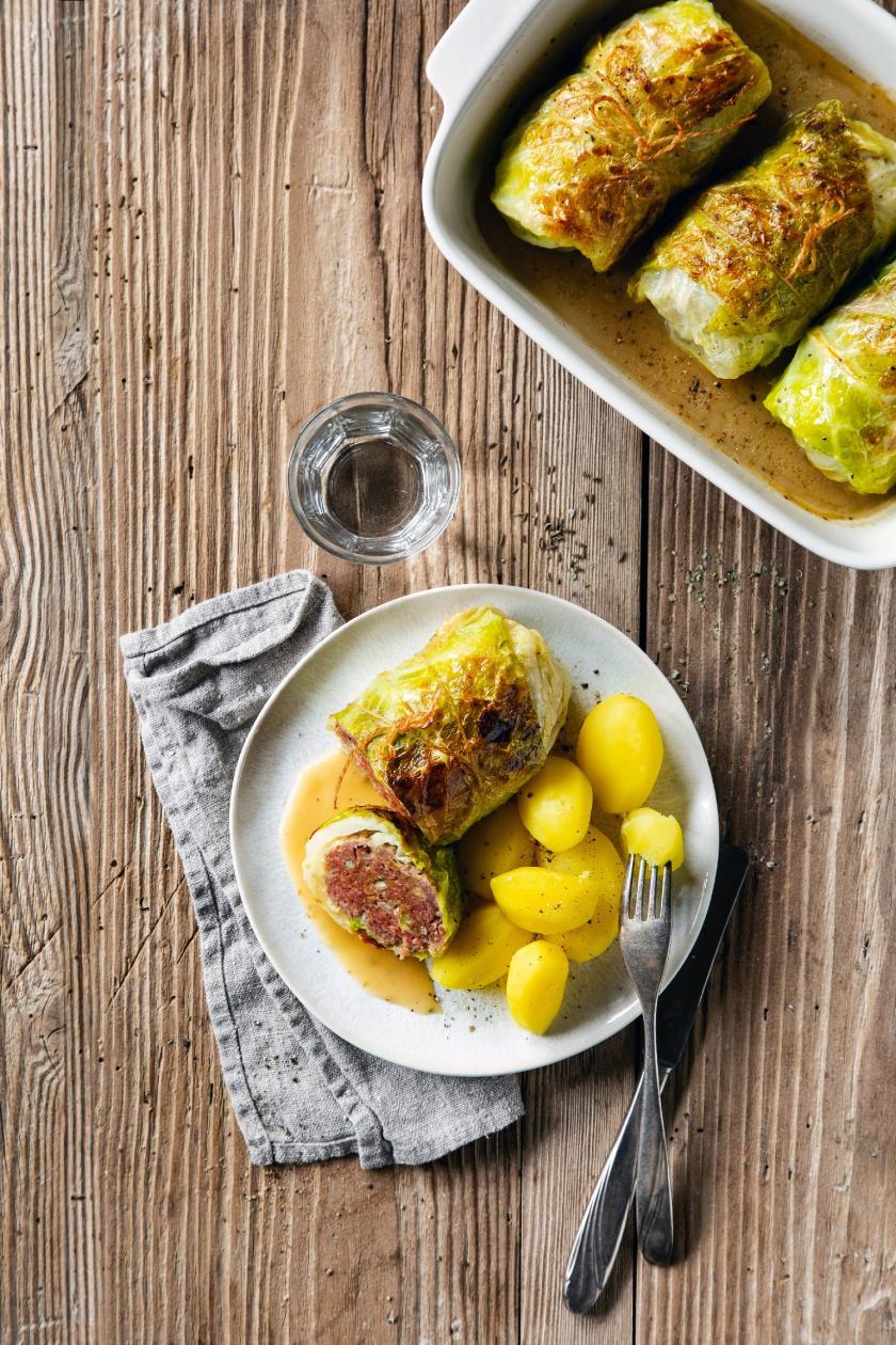 Wirsingroulade mit Kartoffeln im Cookit | Simply Yummy Wirsingroulade mit Kartoffeln im Cookit | Simply Yummy