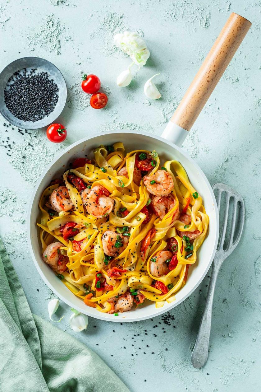 Zucchini Spaghetti mit Garnelen | Rezepte von Simply Yummy
