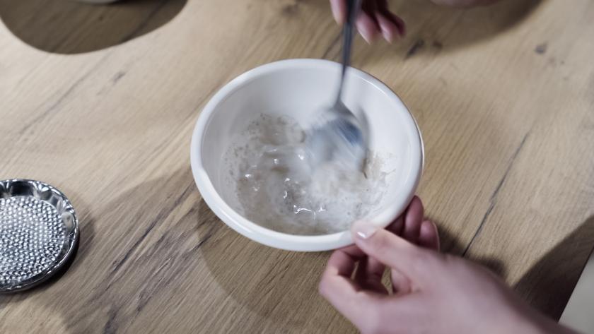 Zuckerkuchen mit Schmand vom Blech | Simply Yummy