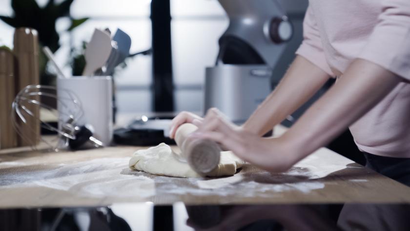Zuckerkuchen mit Schmand vom Blech | Simply Yummy