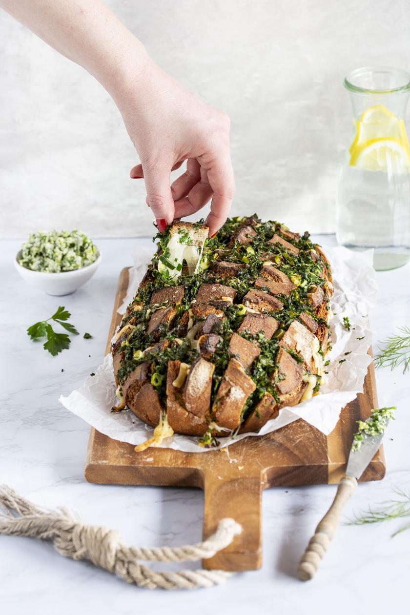 Gefülltes Brot mit Käse: Rezept für deine Party | Simply Yummy