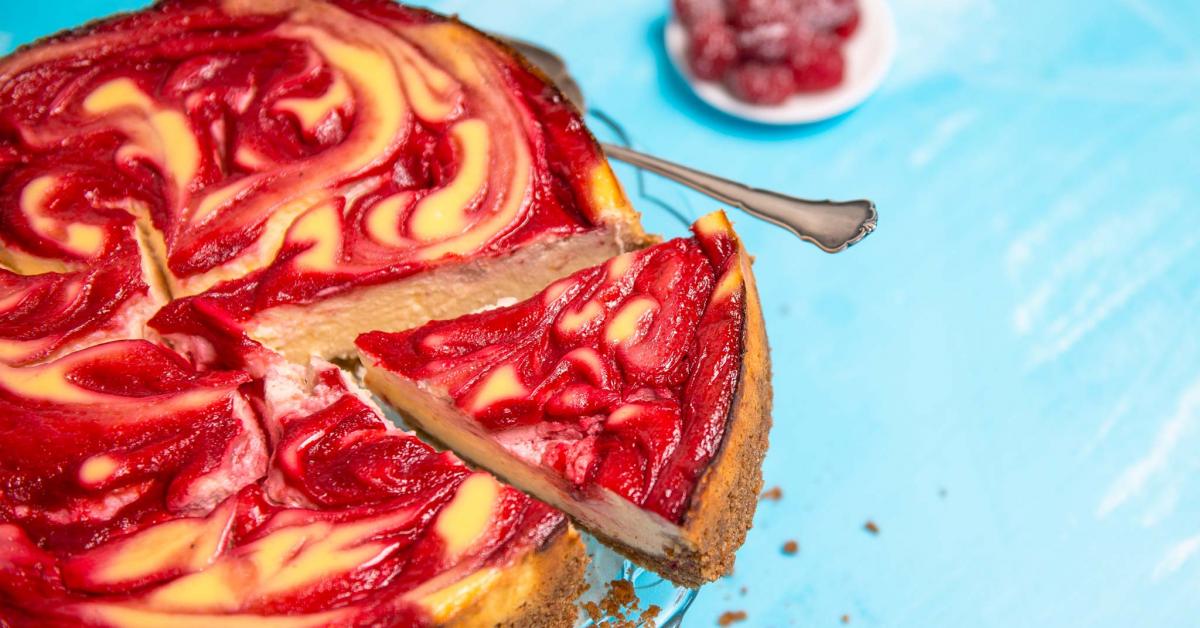 Raspberry Cheesecake mit HimbeerSwirl Simply Yummy