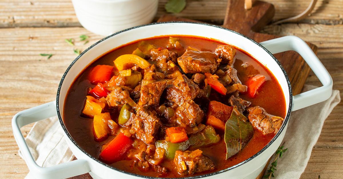 Buntes Paprikagulasch im Cookit | Rezepte von Simply Yummy