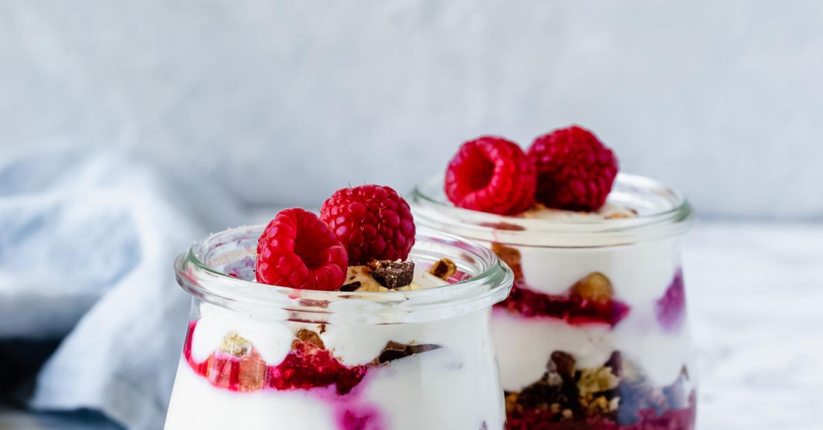 Cantuccini-Dessert mit Himbeeren im Glas | Simply Yummy Cantuccini-Dessert mit Himbeeren im Glas | Simply Yummy