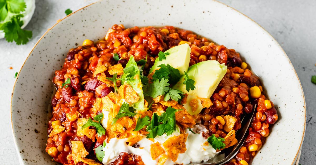 Chili sin Carne mit roten Linsen ganz einfach | Simply Yummy