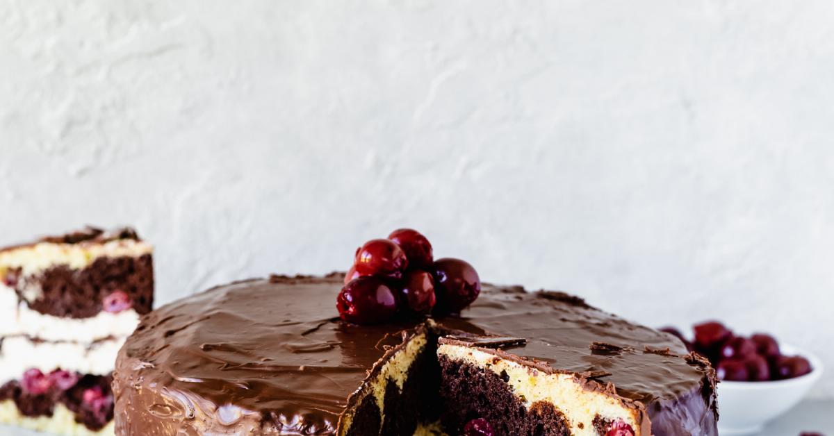 Donauwelle aus der Springform als Torte | Simply Yummy