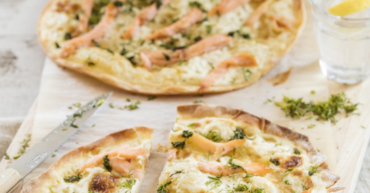 Flammkuchen Mit Lachs Und Crème Fraîche