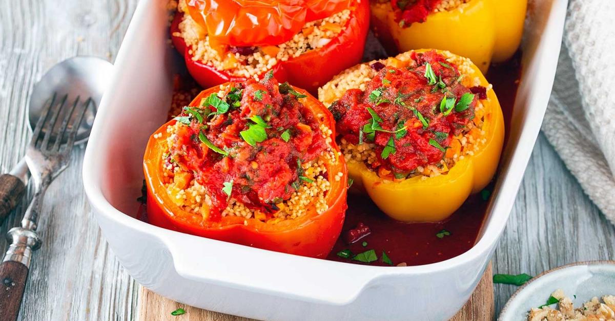 Gefüllte Paprika mit Couscous orientalisch | Simply Yummy