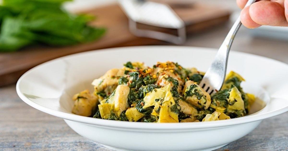 Hähnchen mit Spinat und Artischocken im Cookit | Simply Yummy