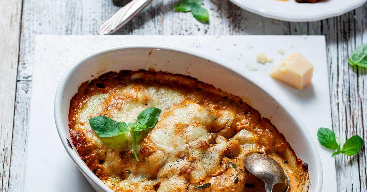 Hähnchenbrust überbacken mit Tomate und Mozzarella