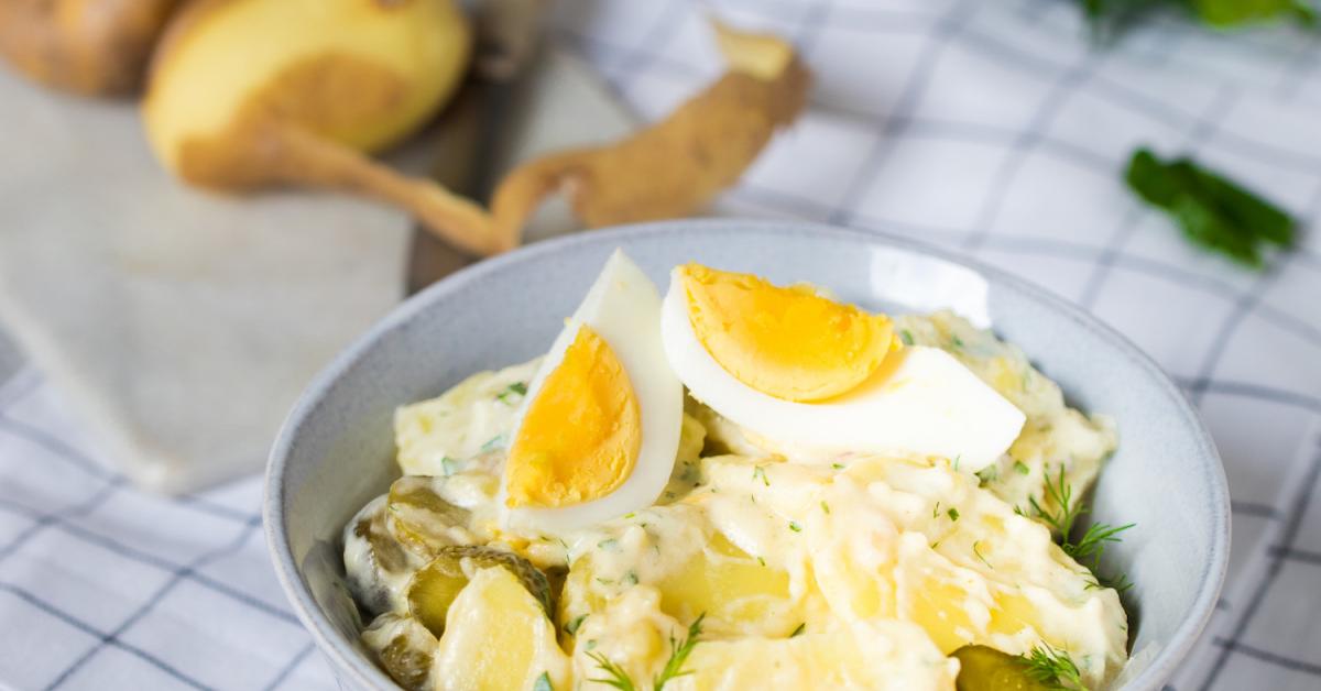 Kartoffelsalat mit Mayonnaise und Joghurt - Rezept von Oma