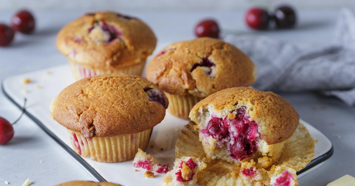 Kirschmuffins nach bestem Rezept - ultra saftig | Simply Yummy