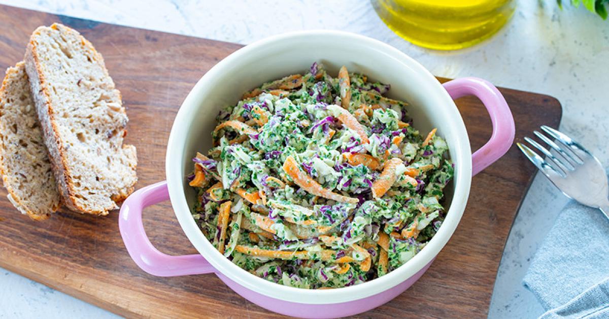 Krautsalat mit Karotten und Pesto im Cookit | Simply Yummy