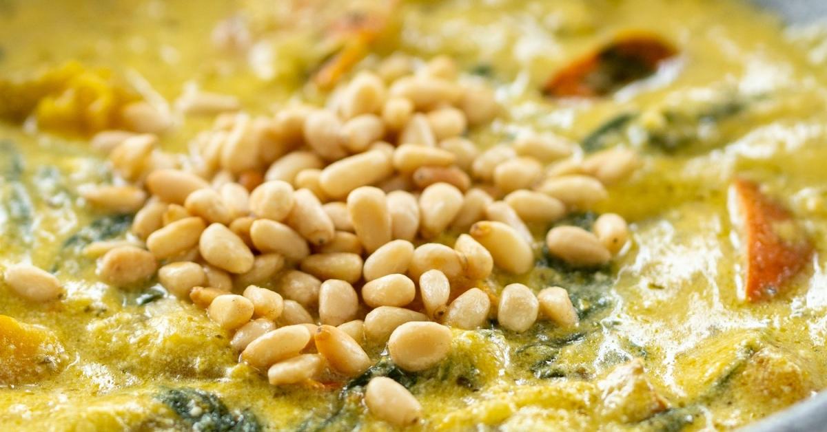 Kürbis mit Pesto und Pinienkernen im Cookit | Simply Yummy