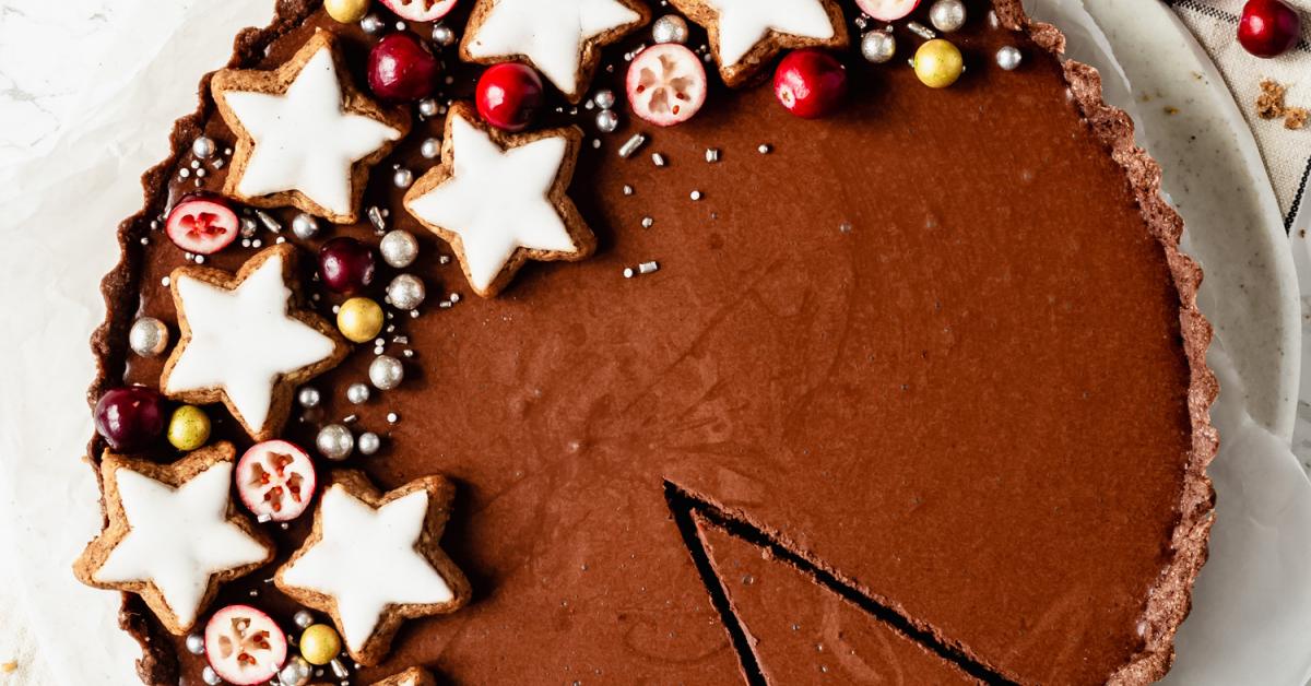 Lebkuchen-Schokoladen-Tarte mit Marmelade | Simply Yummy